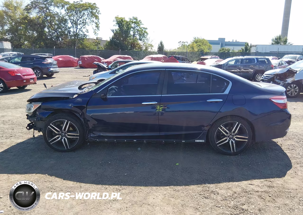 2017 Honda Accord Sport VIN:1HGCR2F52HA154976 - 15