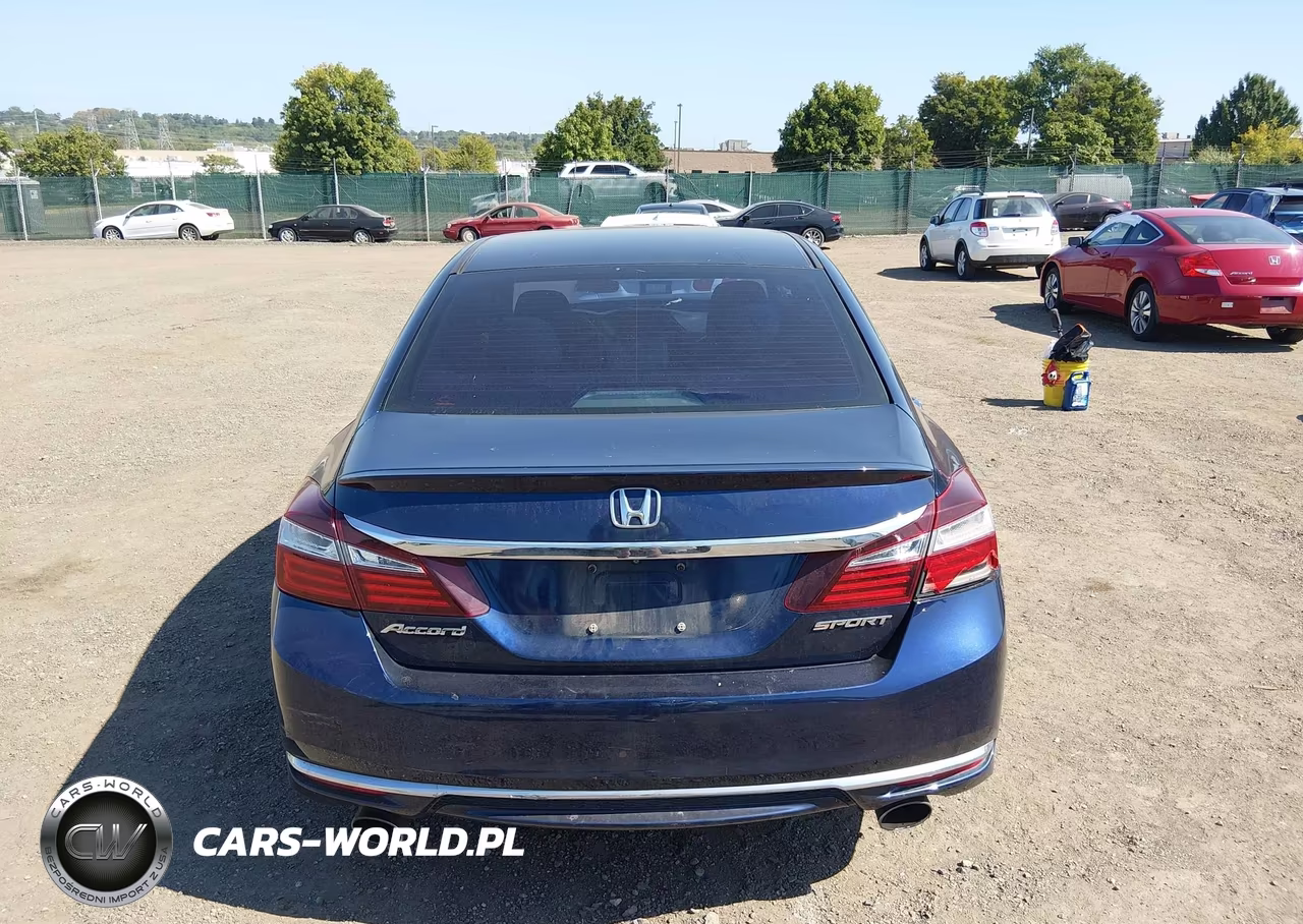 2017 Honda Accord Sport VIN:1HGCR2F52HA154976 - 17
