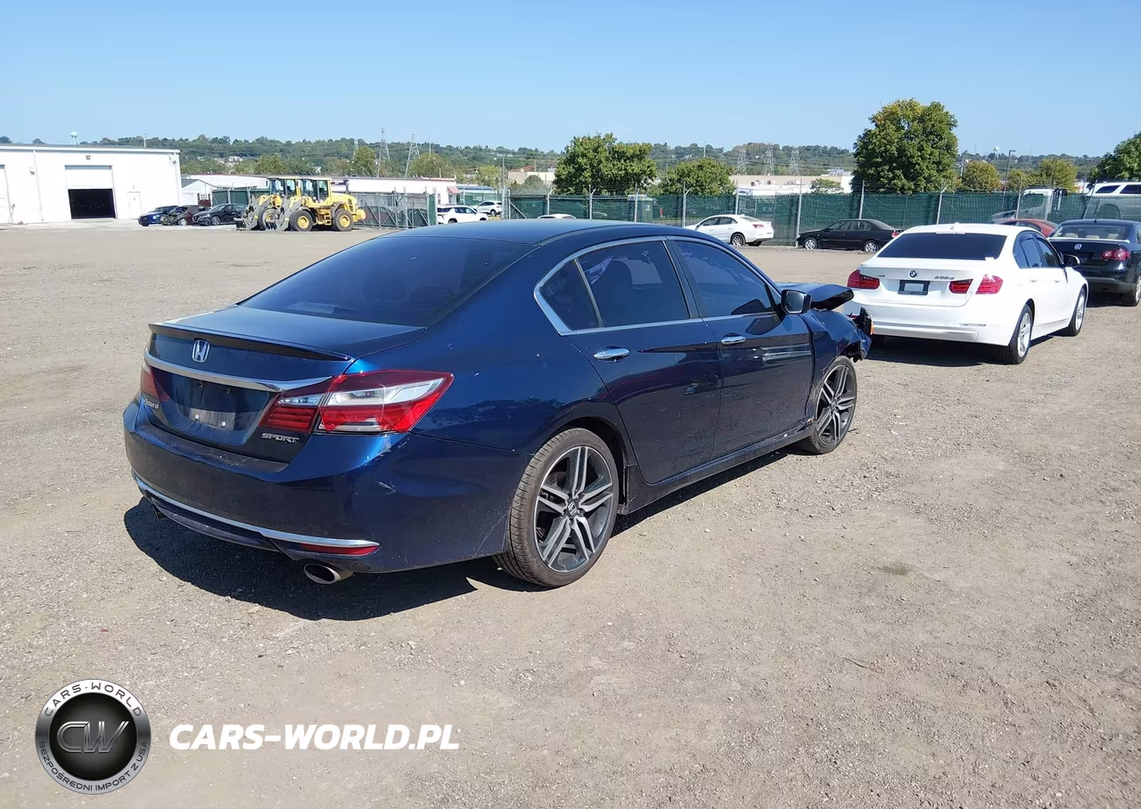 2017 Honda Accord Sport VIN:1HGCR2F52HA154976 - 4