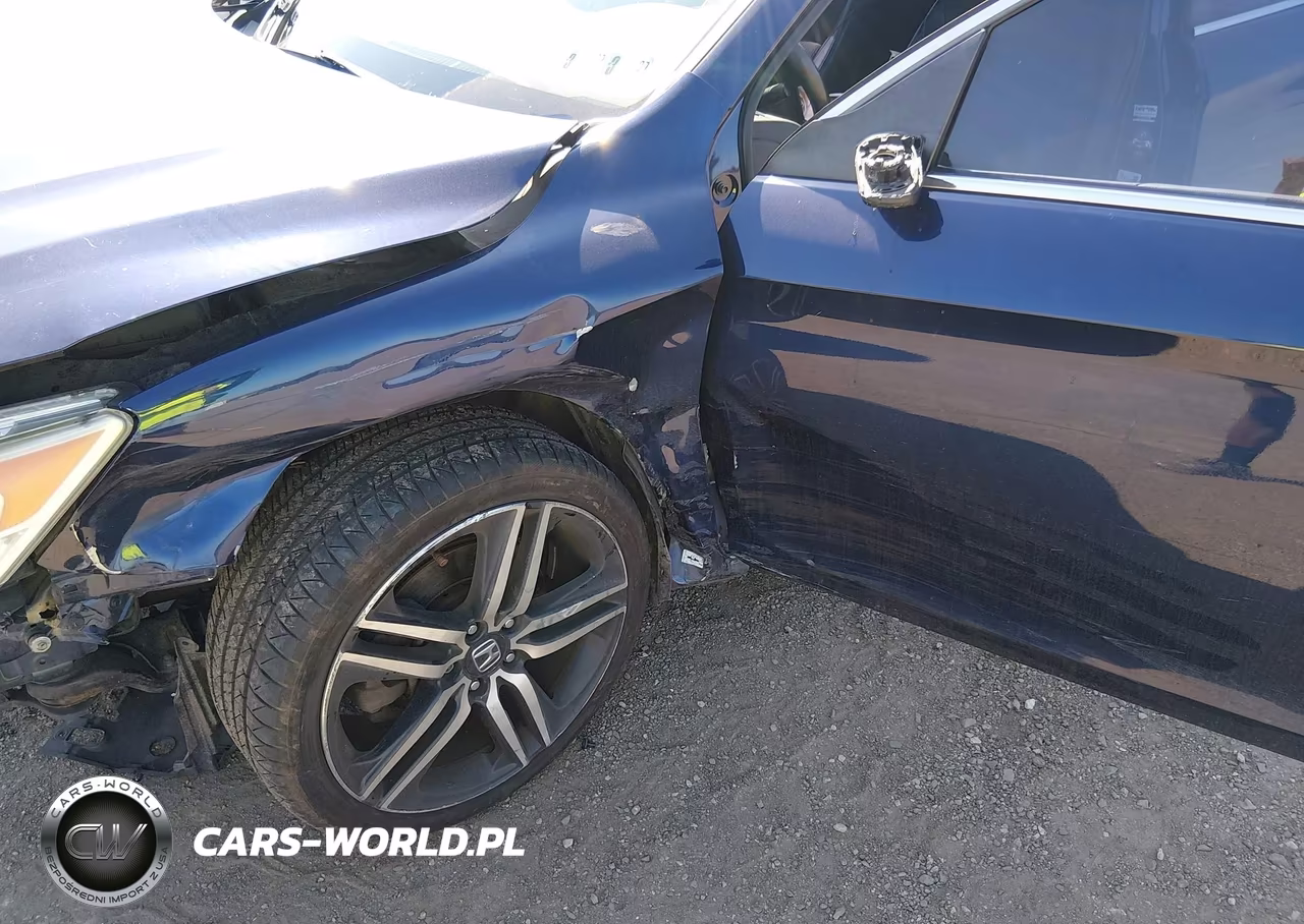 2017 Honda Accord Sport VIN:1HGCR2F52HA154976 - 6