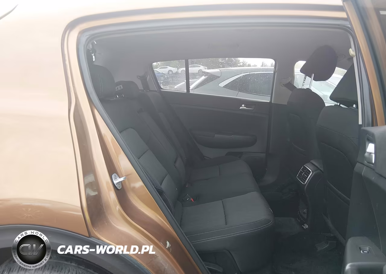 2020 Kia Sportage Lx VIN:KNDPMCAC3L7629664 - 8