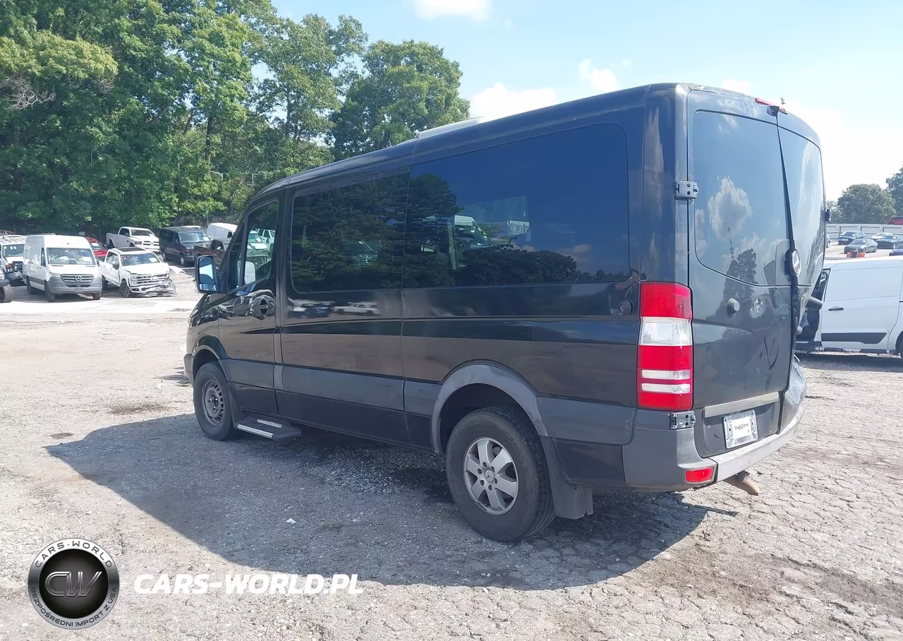 2011 Mercedes-Benz Sprinter 2500 Normal Roof VIN:WDZPE7CC1B5588821 - 3