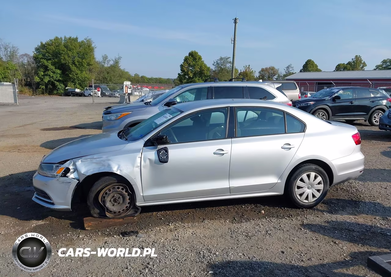 2015 Volkswagen Jetta 2.0L S VIN:3VW2K7AJ9FM347025 - 14
