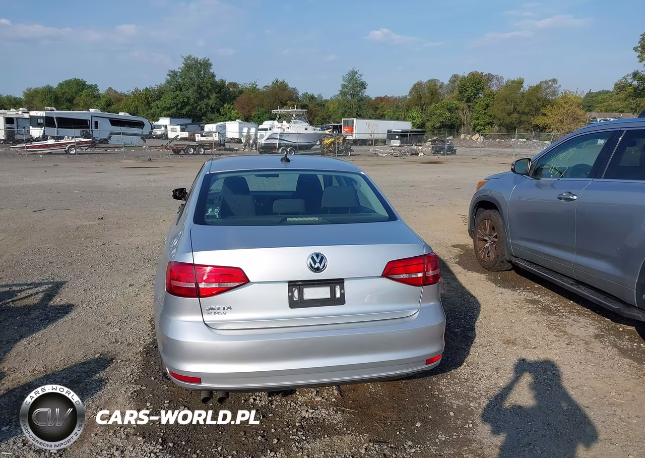 2015 Volkswagen Jetta 2.0L S VIN:3VW2K7AJ9FM347025 - 16