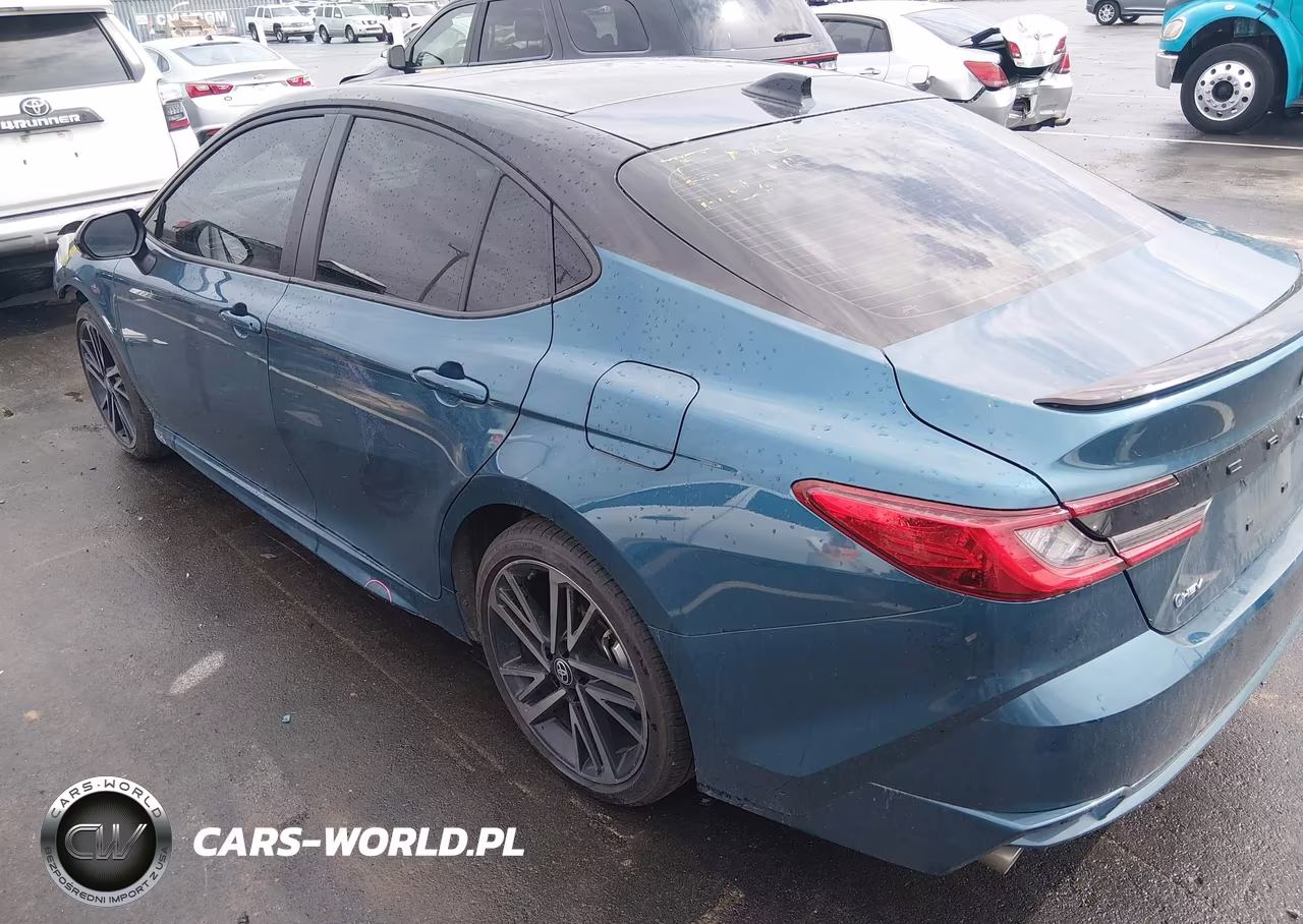 2025 Toyota Camry Xse VIN:4T1DAACK9SU001138 - 3