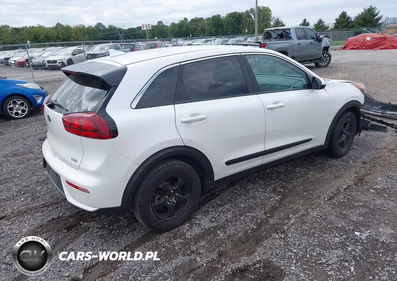 2017 Kia Niro Fe VIN:KNDCB3LC0H5081238 - 4