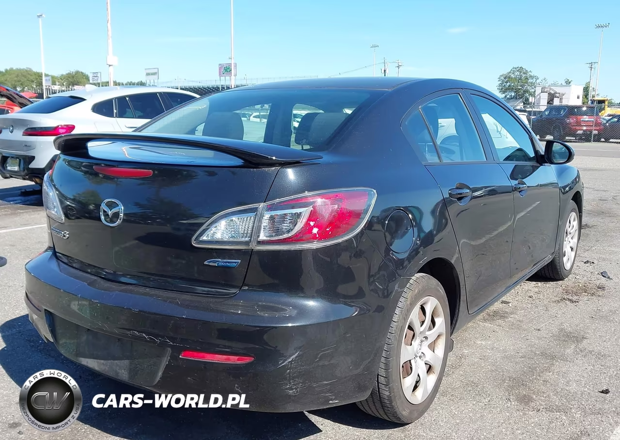 2013 Mazda Mazda3 I Sport VIN:JM1BL1UP0D1786119 - 4