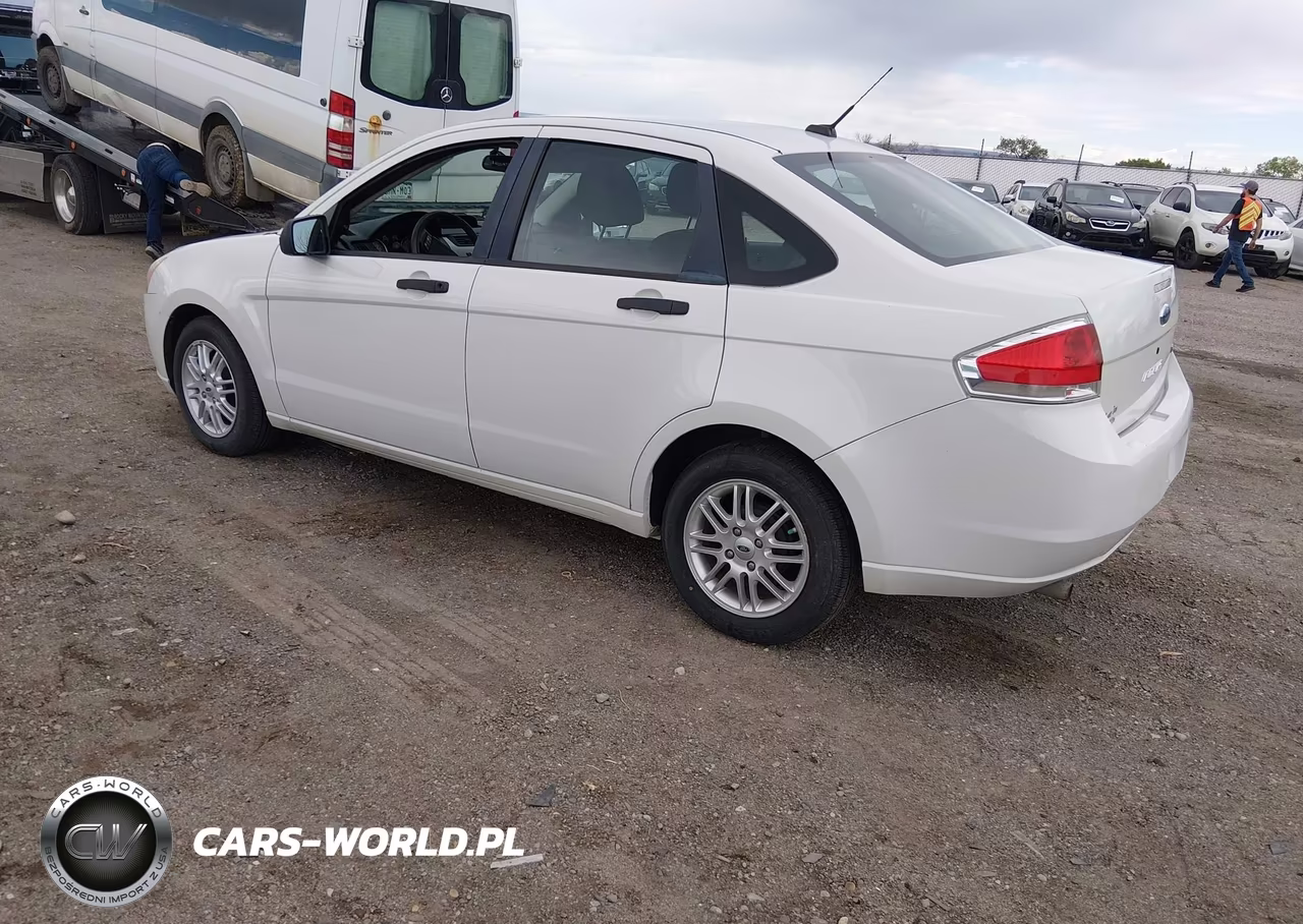 2009 Ford Focus Se VIN:1FAHP35N39W159082 - 3