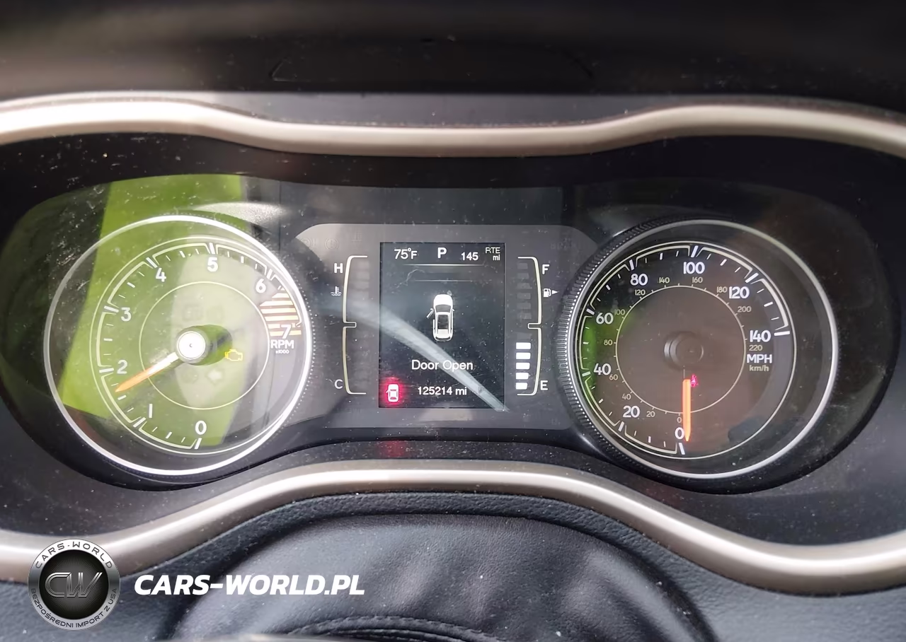 2016 Jeep Cherokee Sport VIN:1C4PJLAB3GW264723 - 7