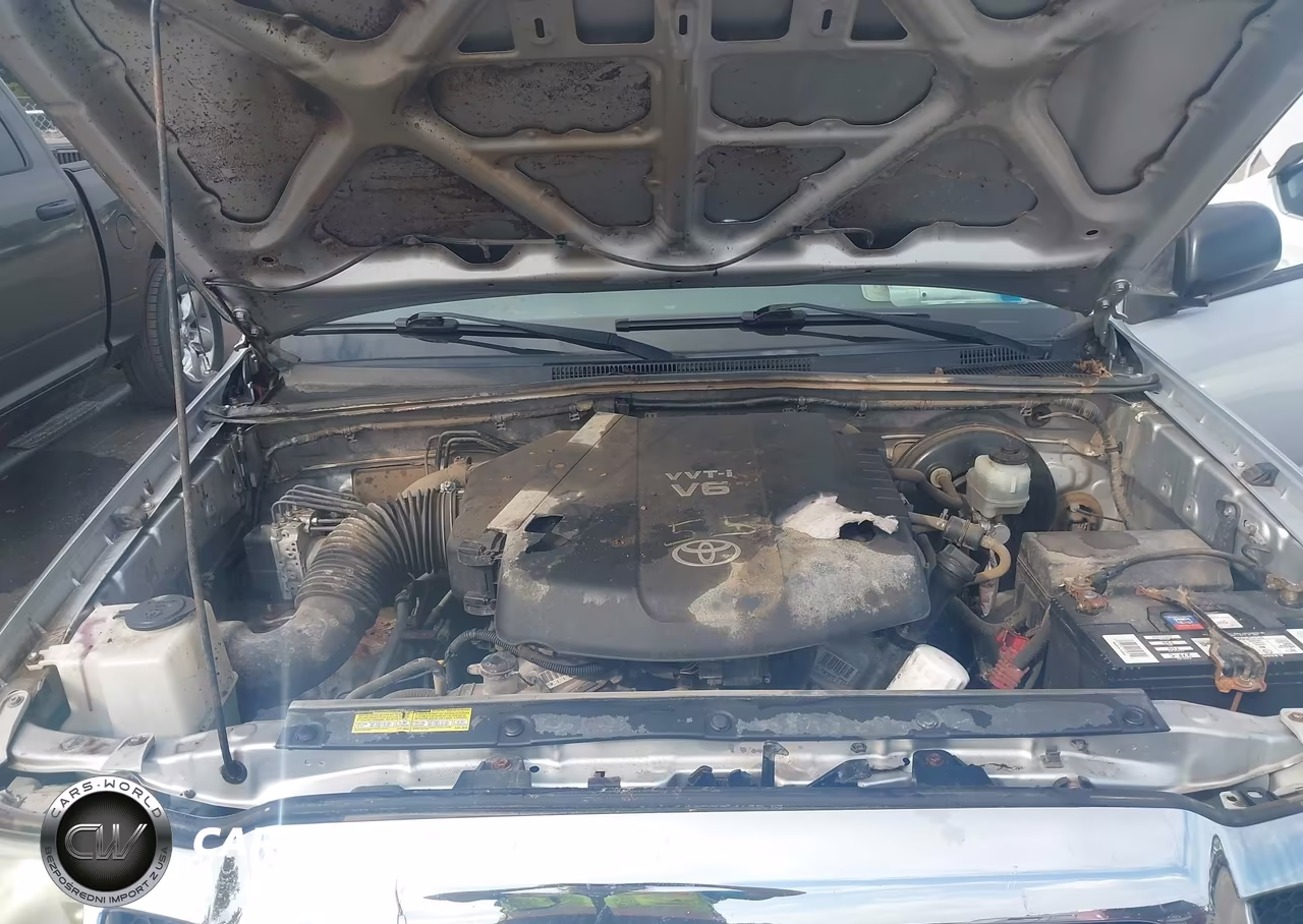 2011 Toyota Tacoma Prerunner V6 VIN:5TFTU4GN3BX010770 - 10