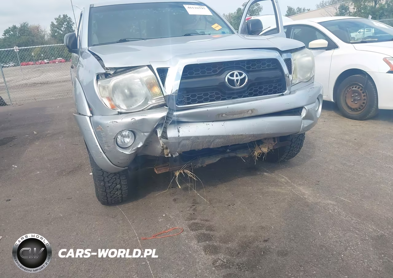 2011 Toyota Tacoma Prerunner V6 VIN:5TFTU4GN3BX010770 - 12