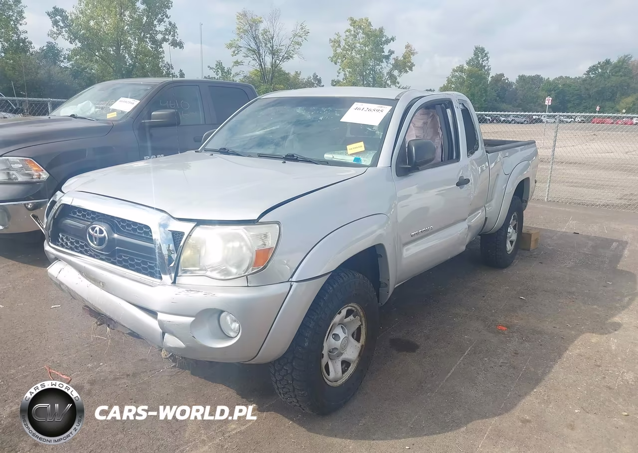 2011 Toyota Tacoma Prerunner V6 VIN:5TFTU4GN3BX010770 - 2