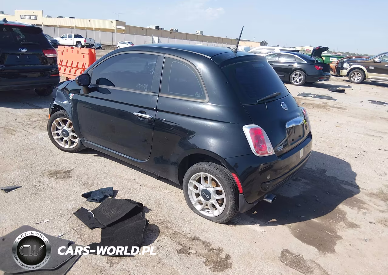 2015 Fiat 500 Pop VIN:3C3CFFAR1FT561920 - 3