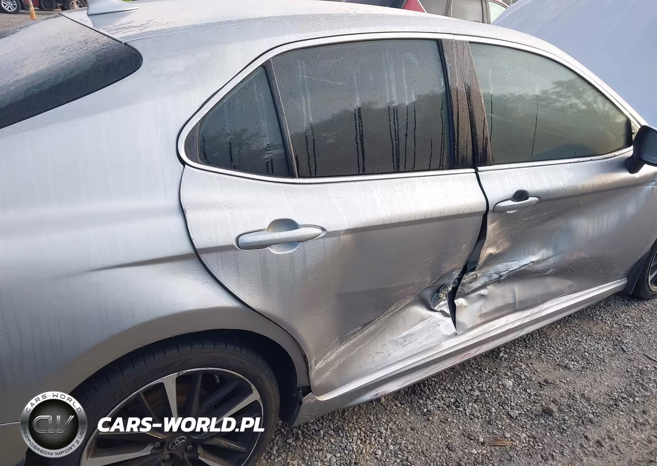 2019 Toyota Camry Xse VIN:4T1B61HK1KU170247 - 18