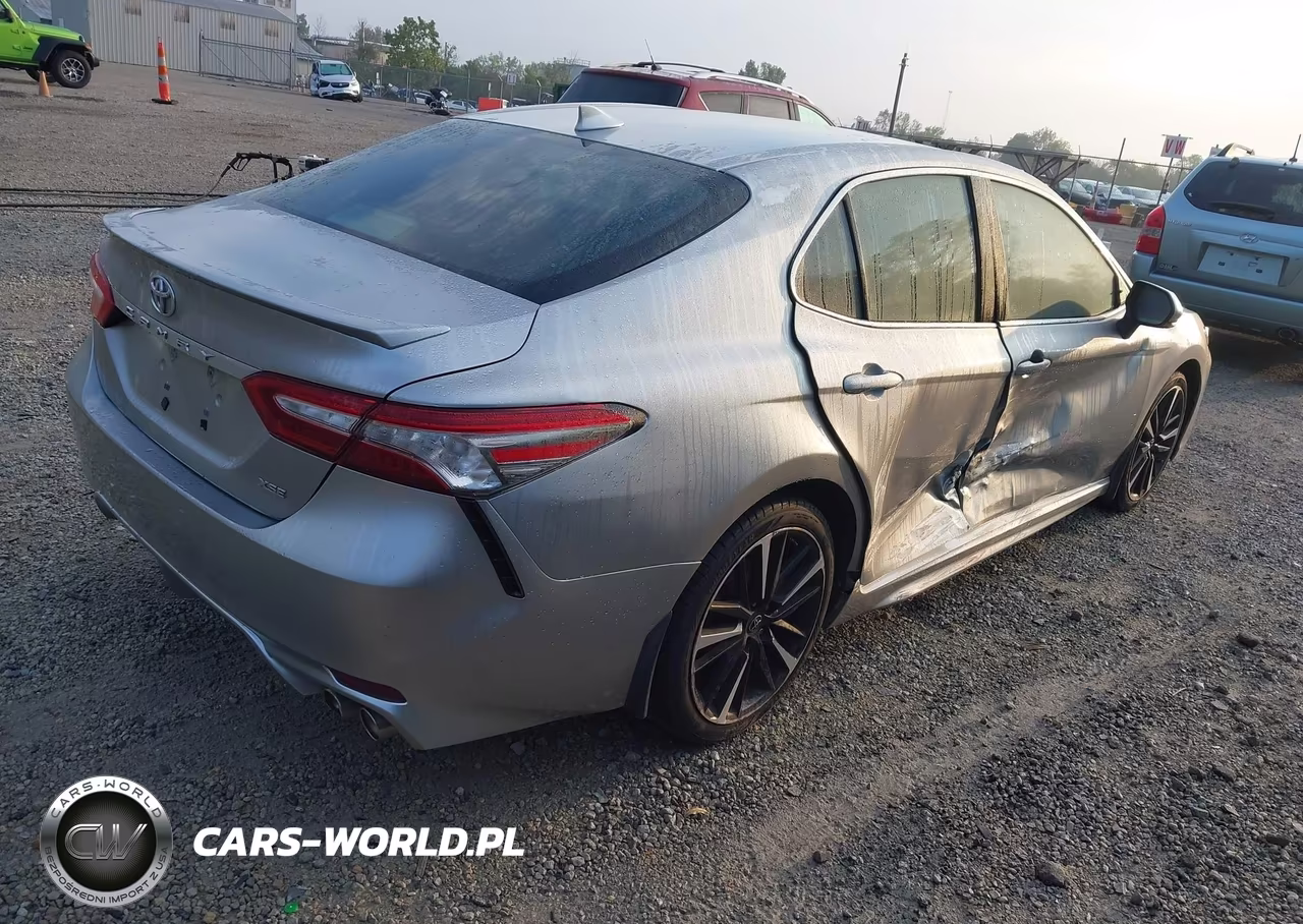 2019 Toyota Camry Xse VIN:4T1B61HK1KU170247 - 4