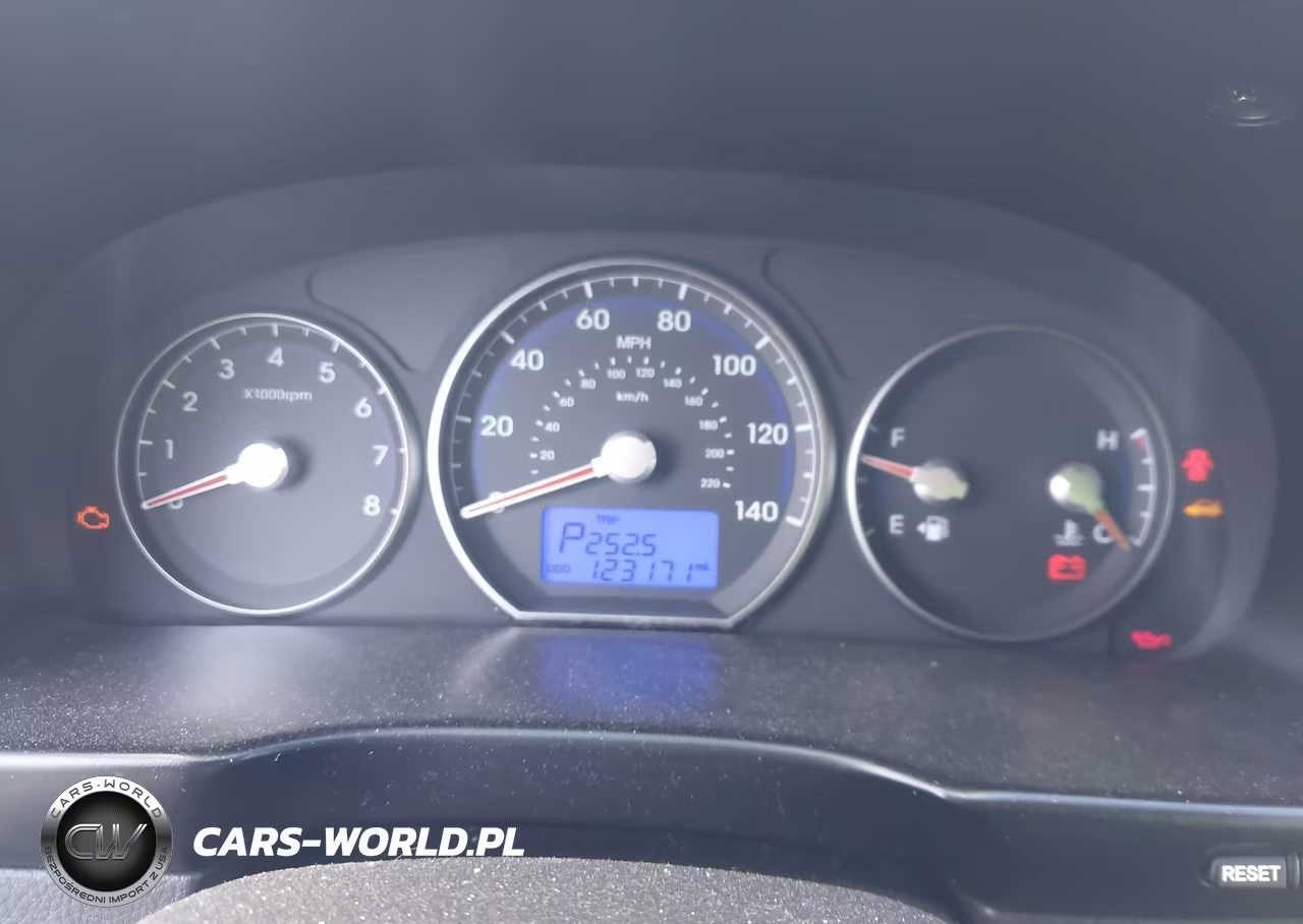 2011 Hyundai Santa Fe Gls VIN:5XYZG3AB1BG037883 - 7