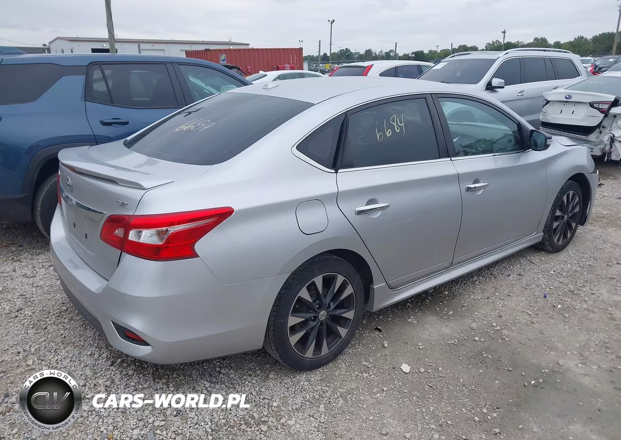 2017 Nissan Sentra Sr VIN:3N1AB7AP7HY351706 - 4