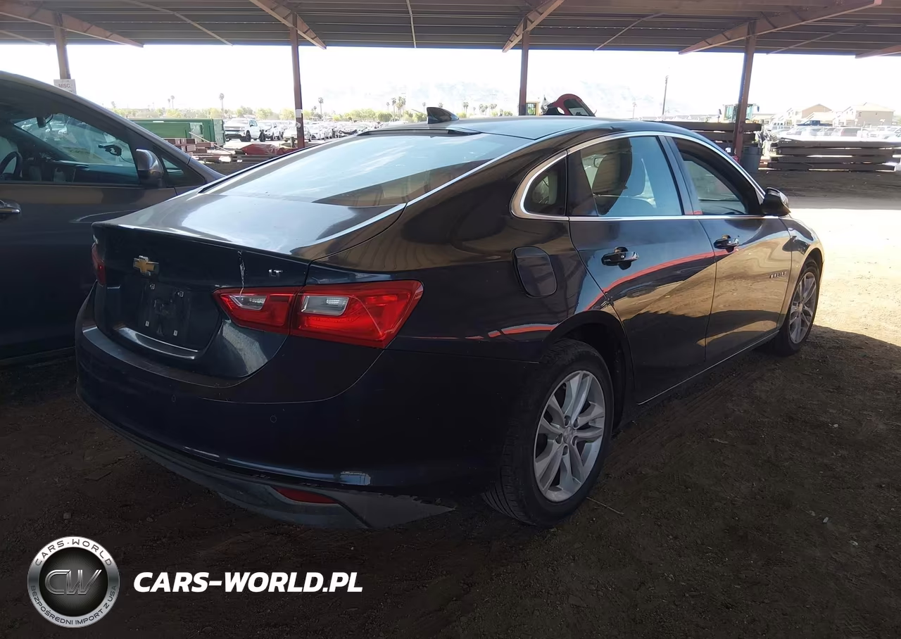 2017 Chevrolet Malibu Lt VIN:1G1ZE5ST3HF174451 - 4