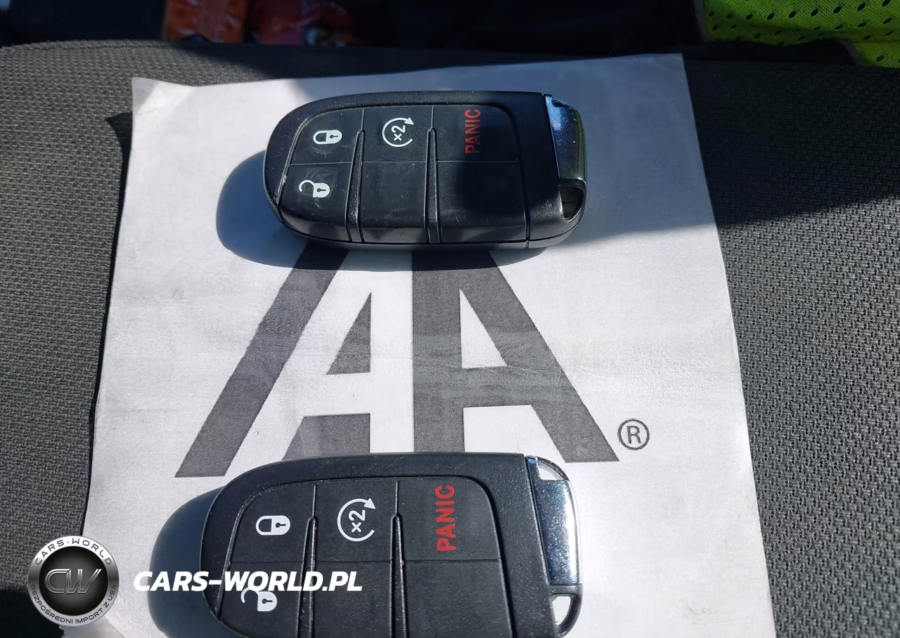 2018 Jeep Compass Latitude 4X4 VIN:3C4NJDBB8JT455000 - 11