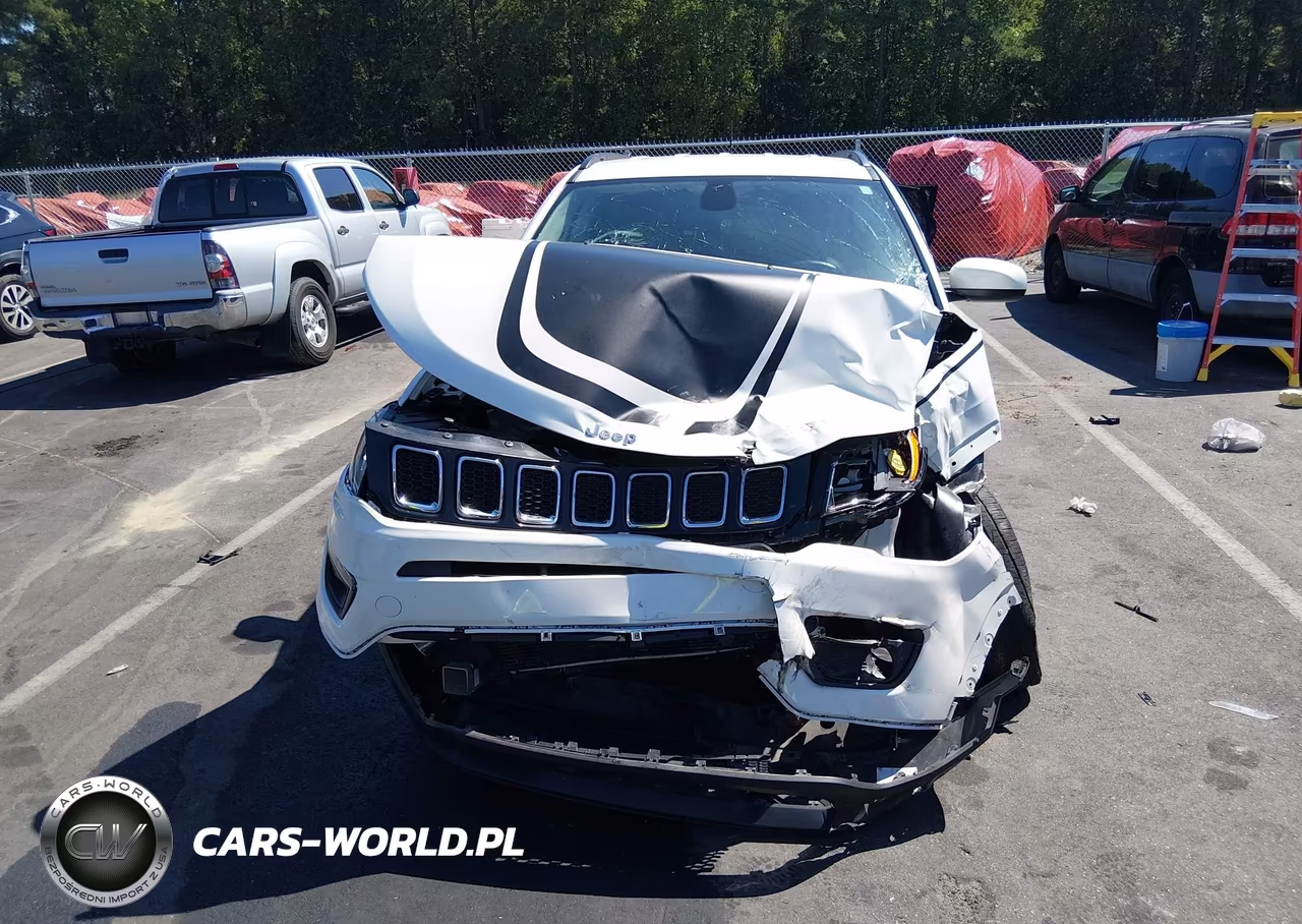 2018 Jeep Compass Latitude 4X4 VIN:3C4NJDBB8JT455000 - 12