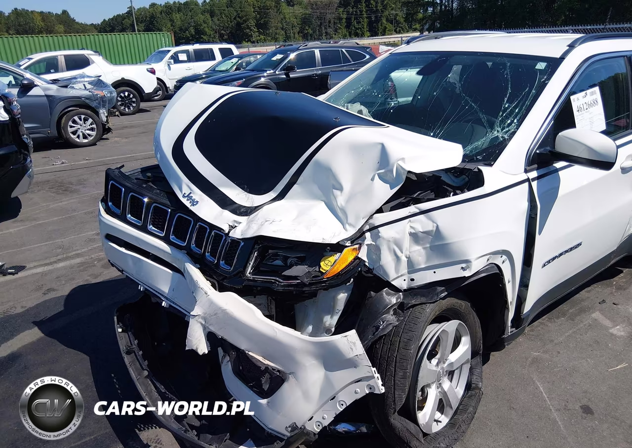 2018 Jeep Compass Latitude 4X4 VIN:3C4NJDBB8JT455000 - 6