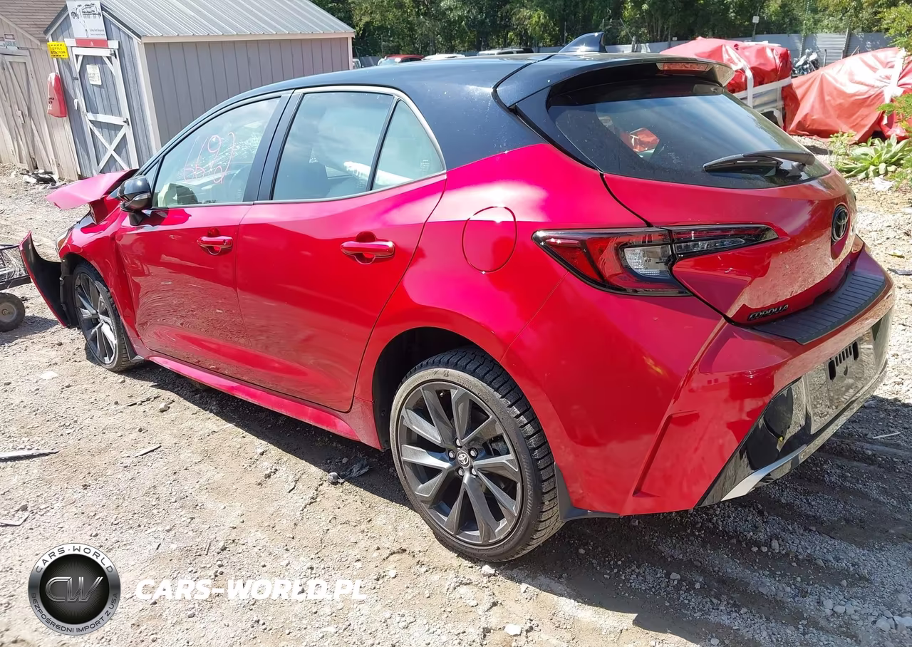 2024 Toyota Corolla Xse VIN:JTNC4MBE3R3232133 - 3