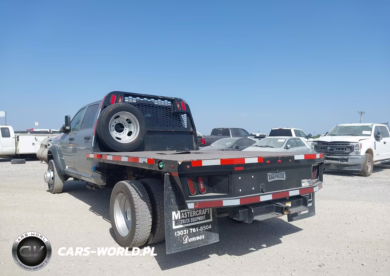 2022 Ram 5500 Chassis Tradesman-Slt-Laramie-Limited VIN:3C7WRNEL8NG255453 - 3
