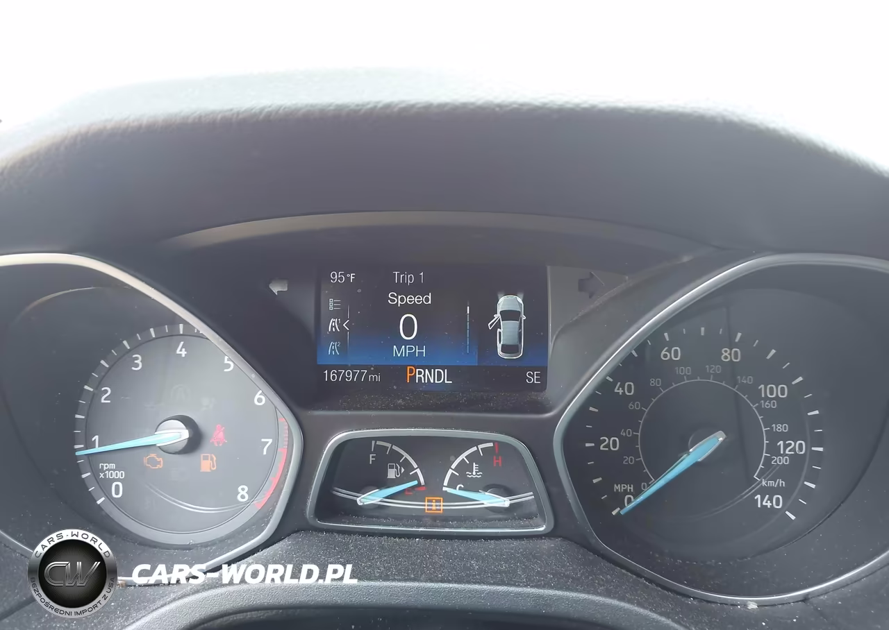 2017 Ford Focus Se VIN:1FADP3F25HL282448 - 7