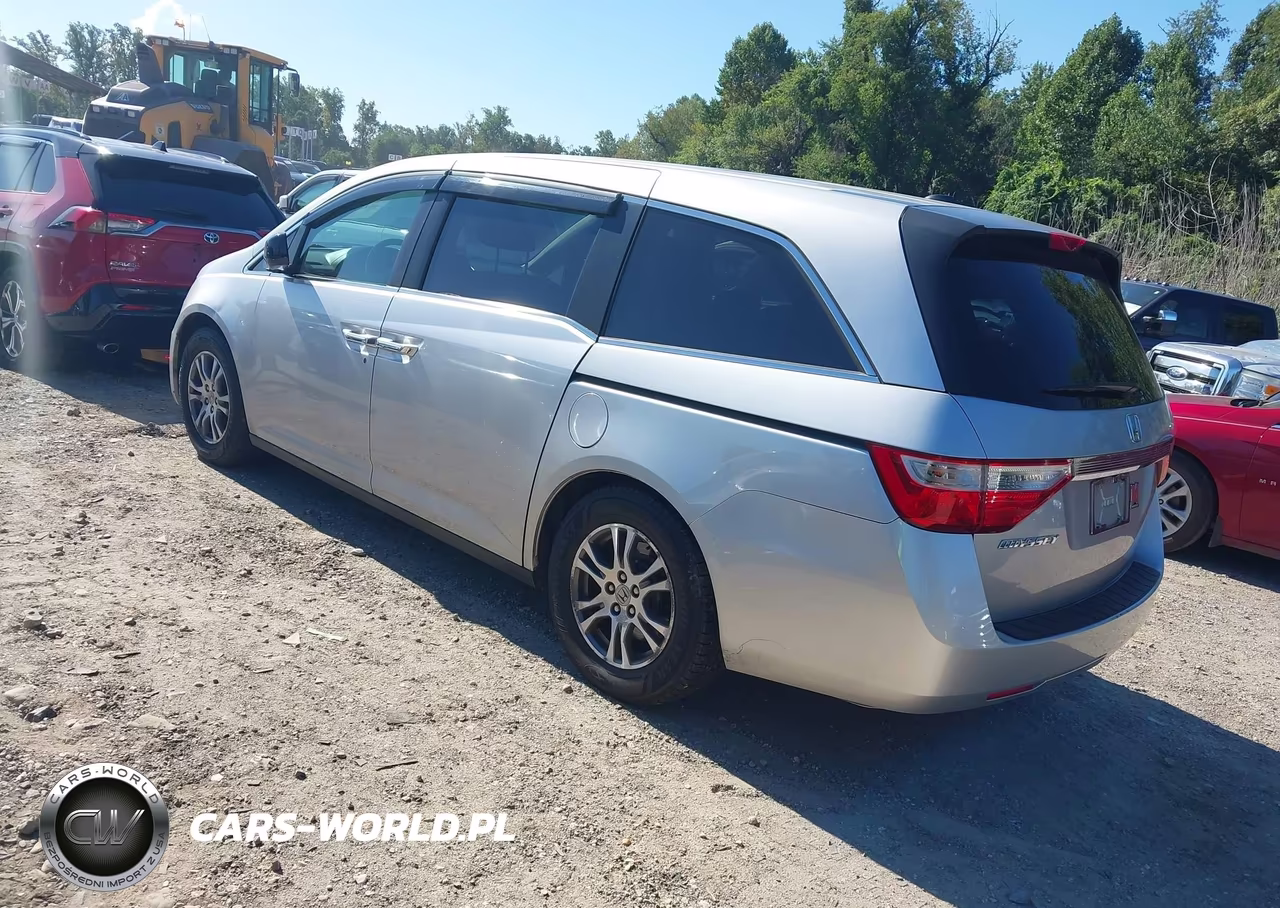 2013 Honda Odyssey Ex-L VIN:5FNRL5H60DB068472 - 3
