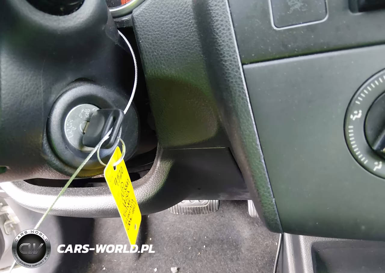 2010 Nissan Versa 1.8S VIN:3N1BC1AP5AL466919 - 11