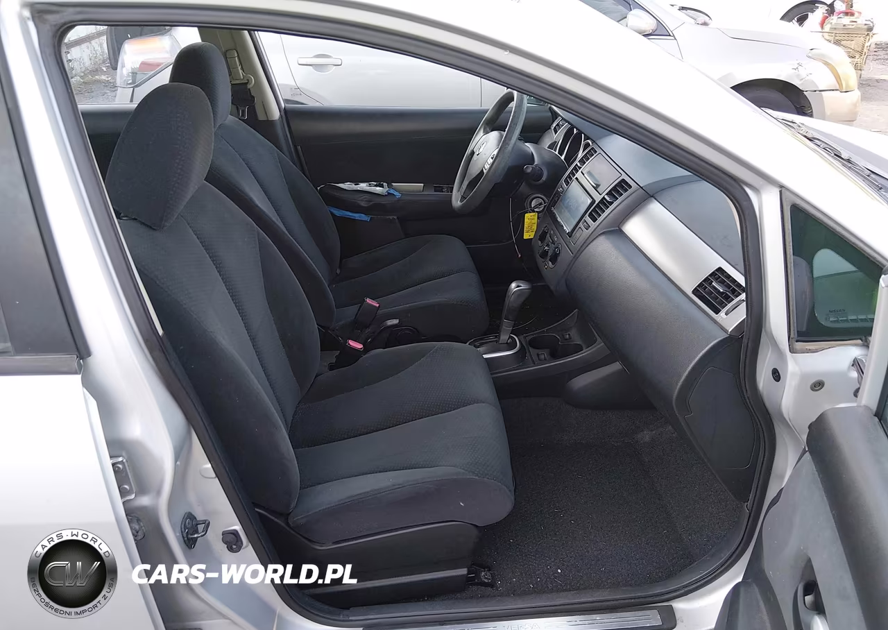2010 Nissan Versa 1.8S VIN:3N1BC1AP5AL466919 - 5