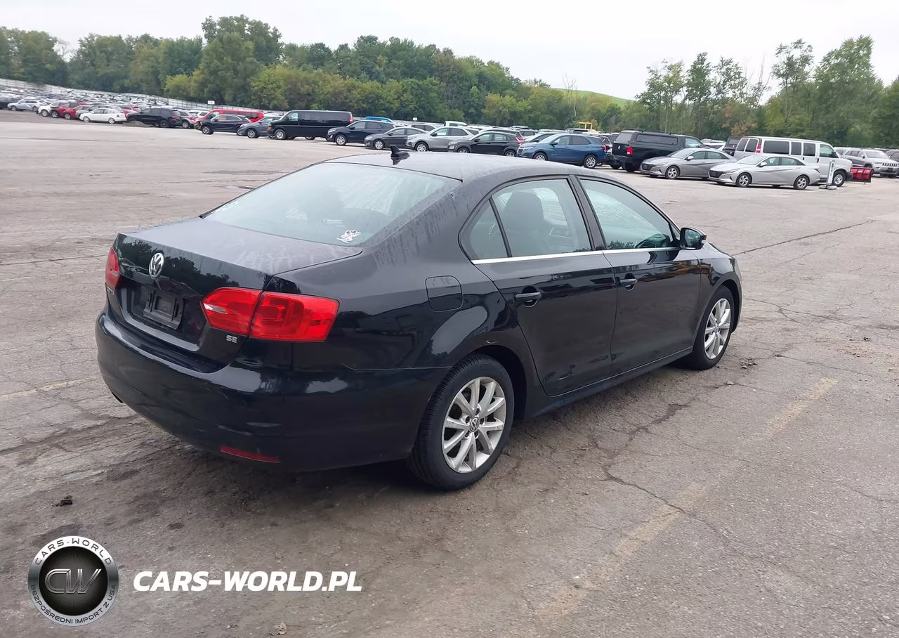 2014 Volkswagen Jetta 1.8T Se VIN:3VWD17AJ4EM444045 - 4