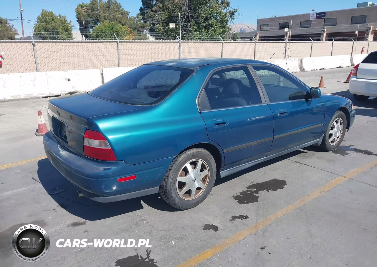 1994 Honda Accord Lx VIN:JHMCD5630RC105485 - 4