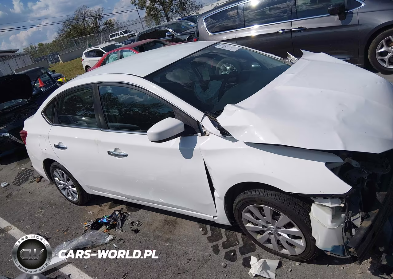 2016 Nissan Sentra S VIN:3N1AB7AP2GY273172 - 13