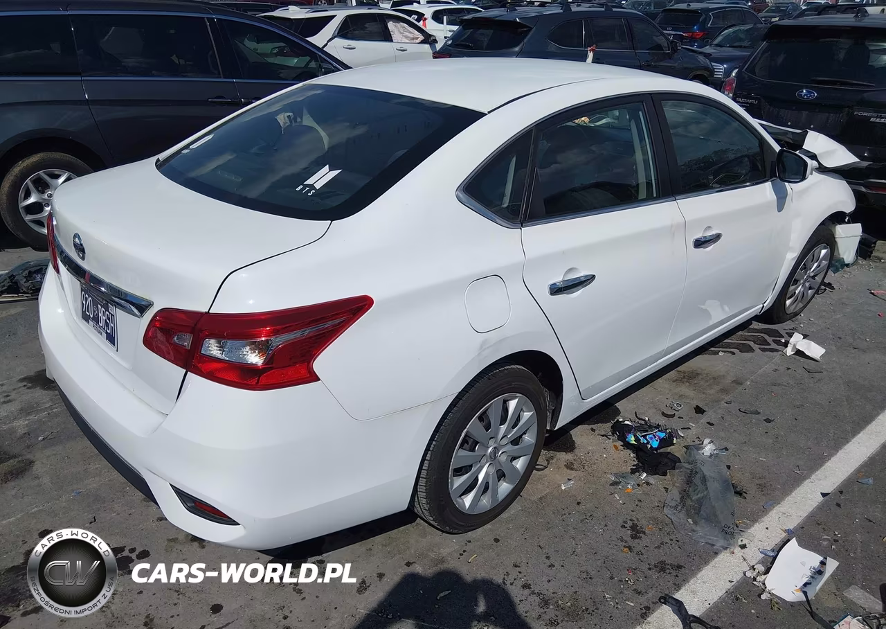 2016 Nissan Sentra S VIN:3N1AB7AP2GY273172 - 4