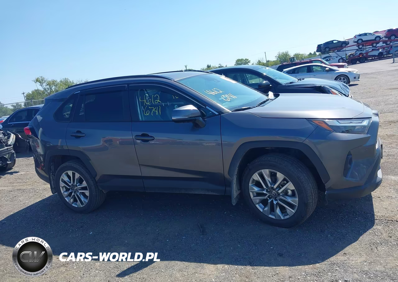2025 Toyota Rav4 Xle Premium VIN:2T3A1RFV3SC543433 - 13