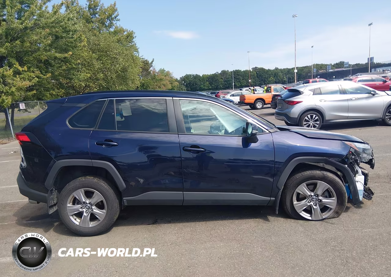 2023 Toyota Rav4 Xle VIN:2T3P1RFV4PW386186 - 12
