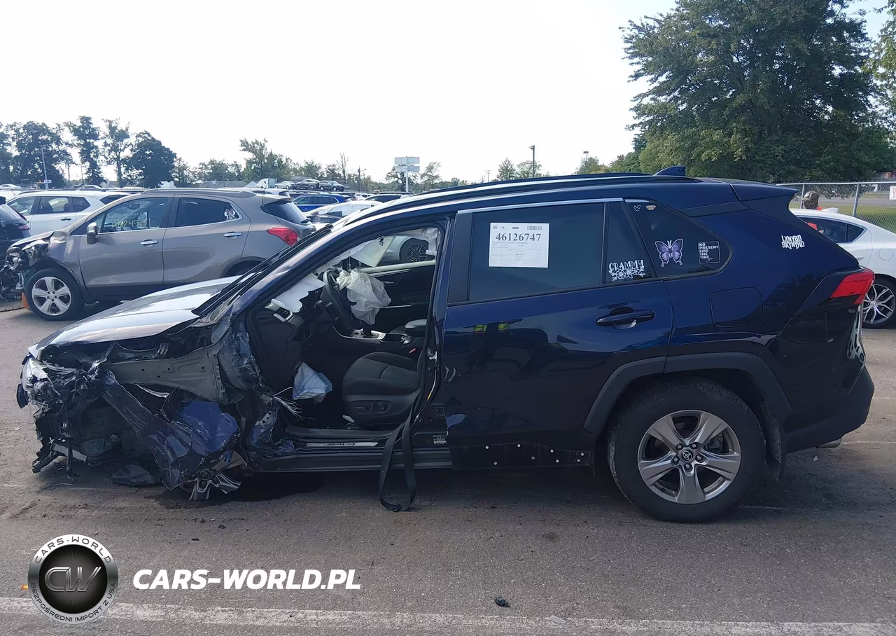 2023 Toyota Rav4 Xle VIN:2T3P1RFV4PW386186 - 13