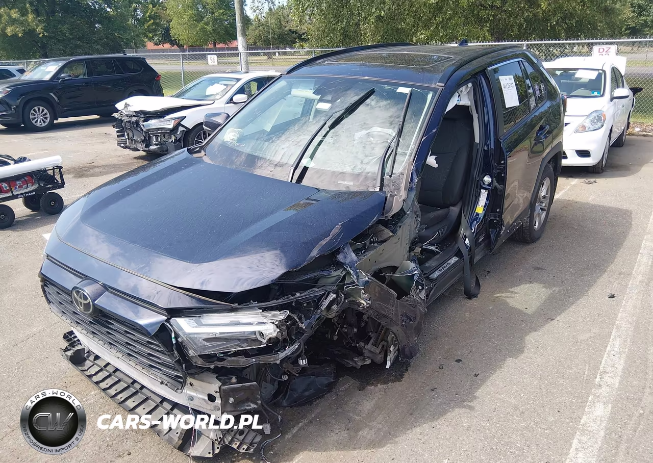 2023 Toyota Rav4 Xle VIN:2T3P1RFV4PW386186 - 2