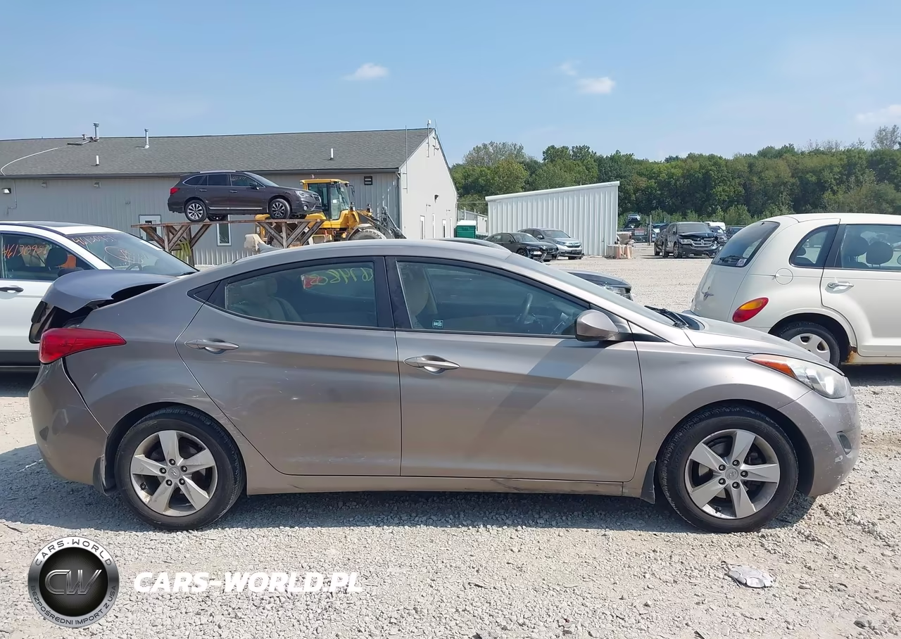 2013 Hyundai Elantra Gls VIN:5NPDH4AE1DH398419 - 13