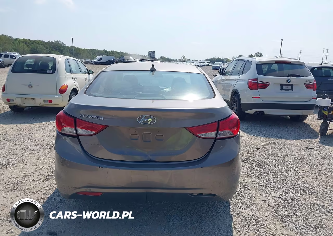 2013 Hyundai Elantra Gls VIN:5NPDH4AE1DH398419 - 16
