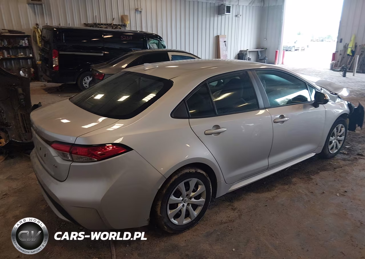2021 Toyota Corolla Le VIN:5YFEPMAEXMP157761 - 4