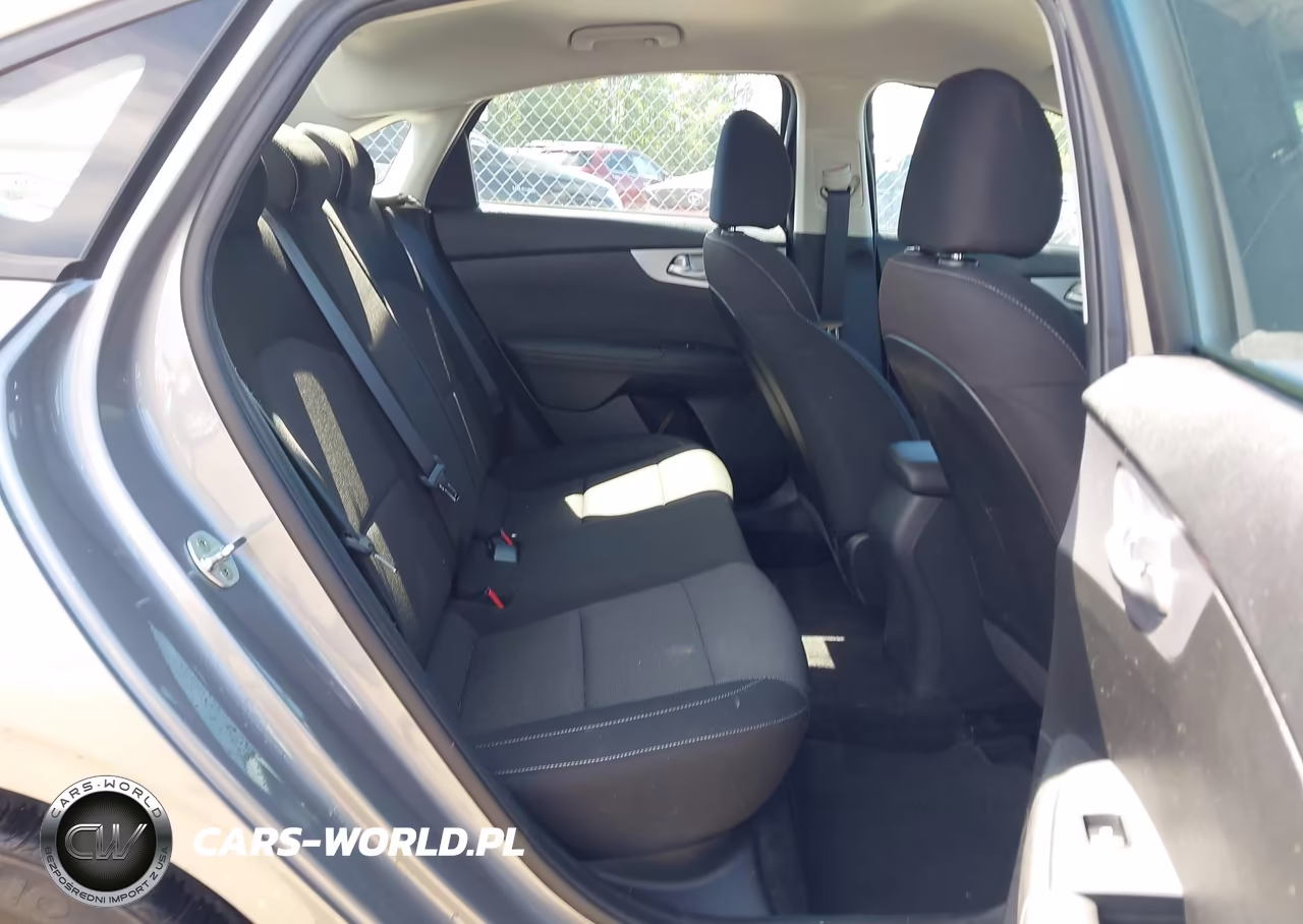 2023 Kia Forte Lxs VIN:3KPF24AD8PE556023 - 8