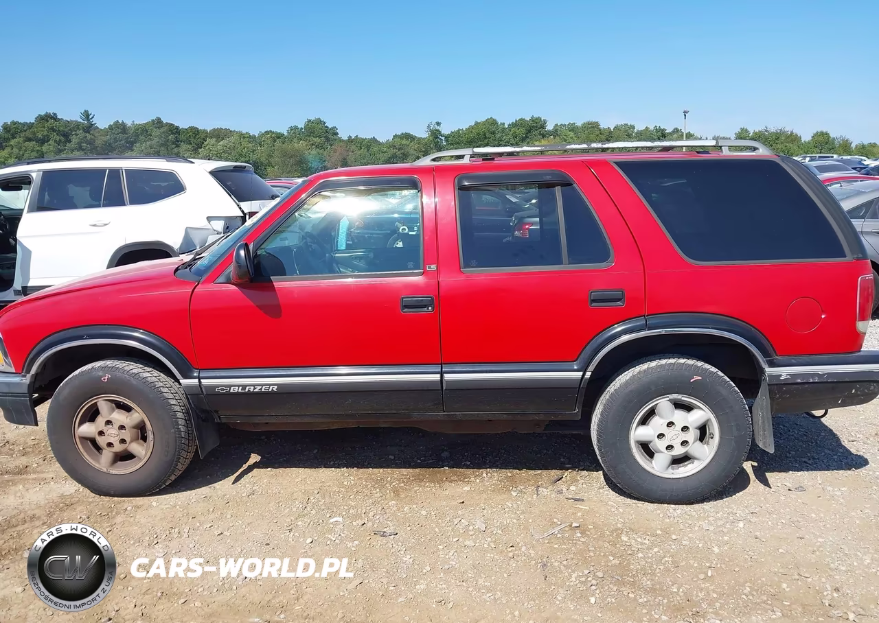 1995 Chevrolet Blazer VIN:1GNDT13W8S2255847 - 14