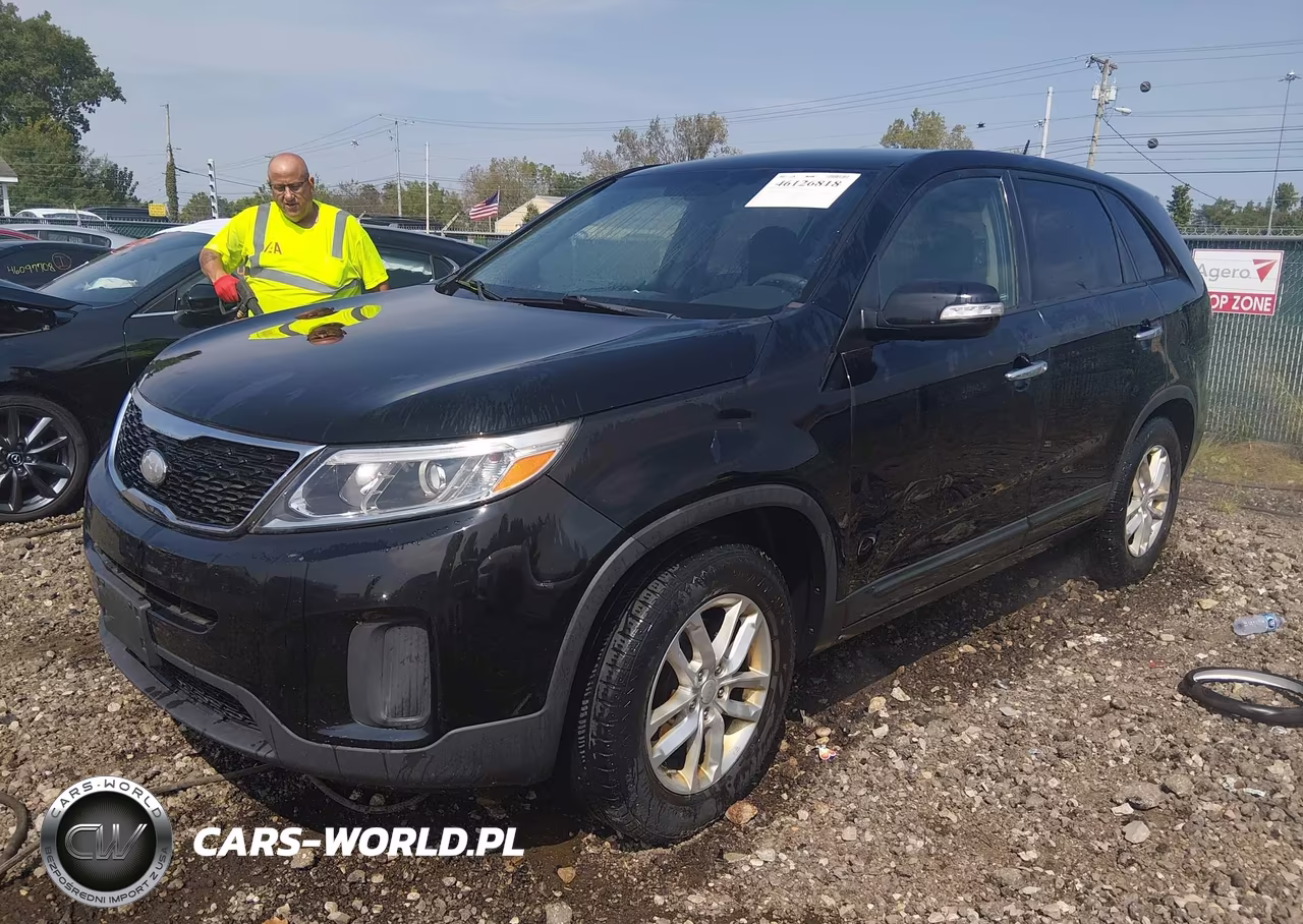 2015 Kia Sorento Lx VIN:5XYKTCA65FG558594 - 2