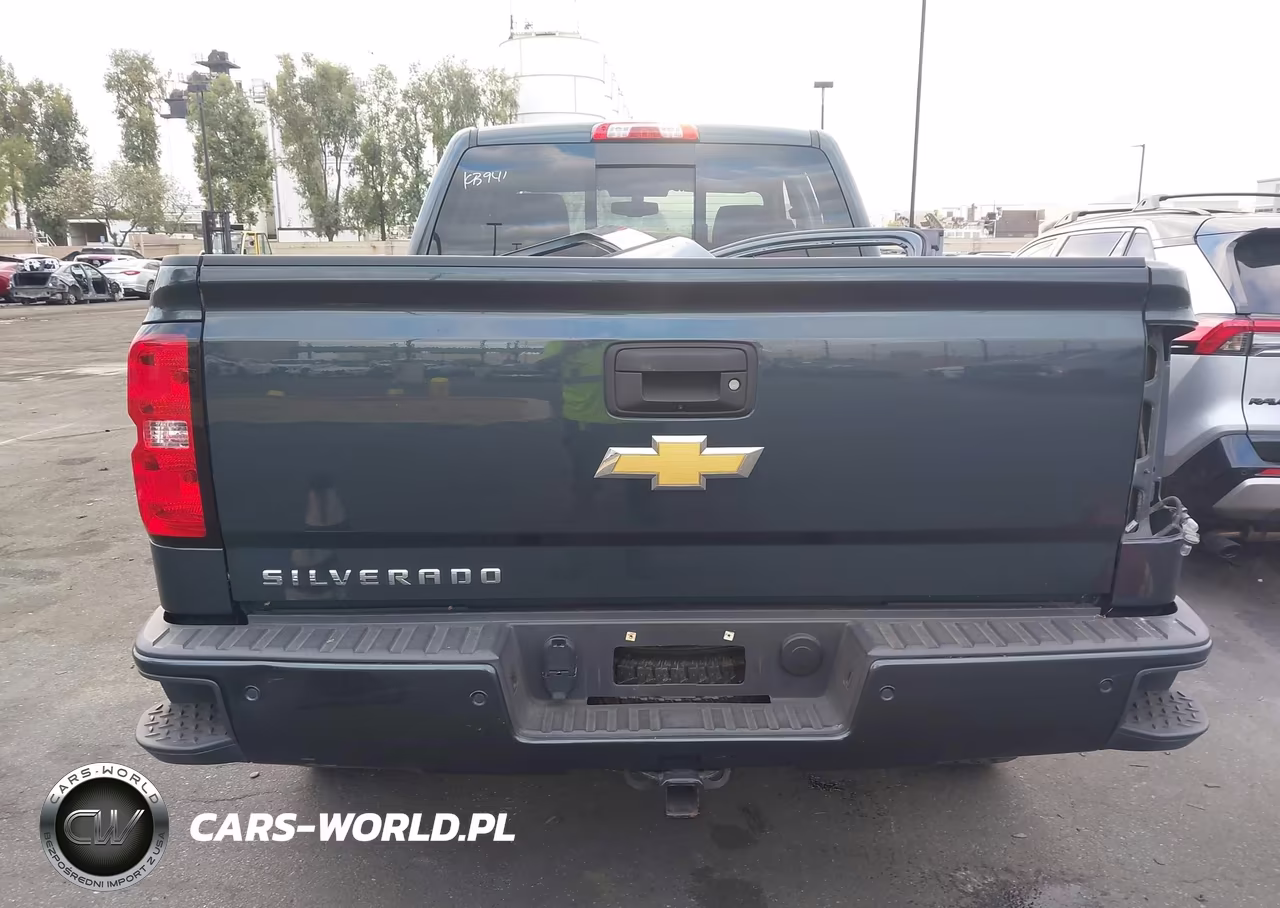 2018 Chevrolet Silverado 1500 2Lt VIN:1GCVKREC7JZ261677 - 17