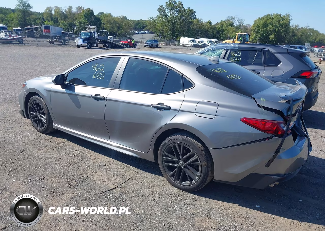 2026 Toyota Camry Se VIN:4T1DAACK0TU651400 - 3