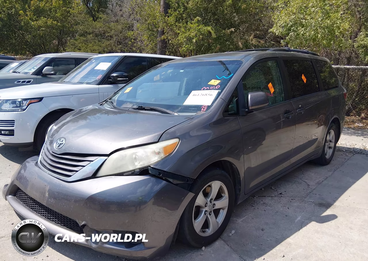 2015 Toyota Sienna Le 8 Passenger VIN:5TDKK3DC2FS553280 - 2