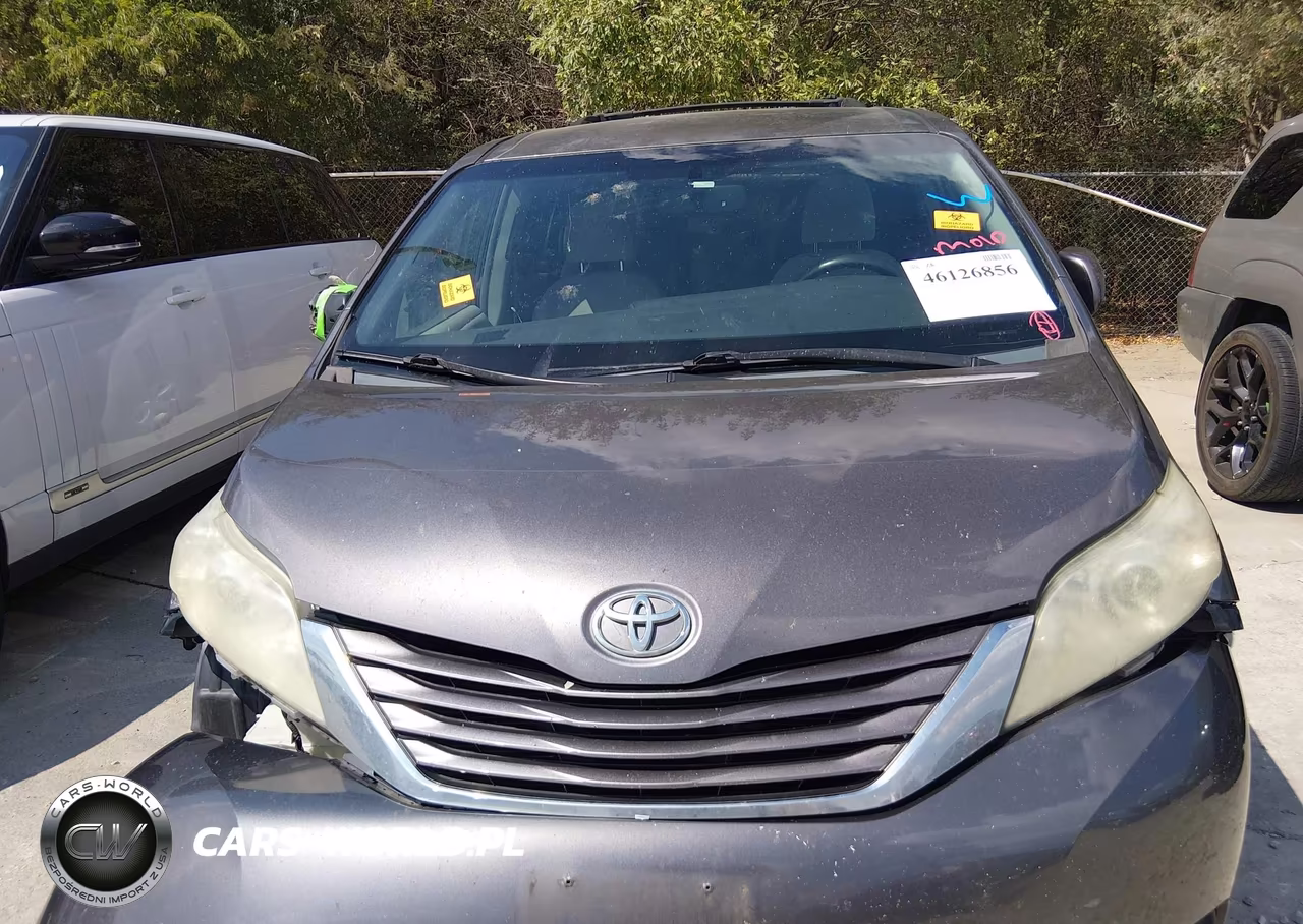 2015 Toyota Sienna Le 8 Passenger VIN:5TDKK3DC2FS553280 - 6