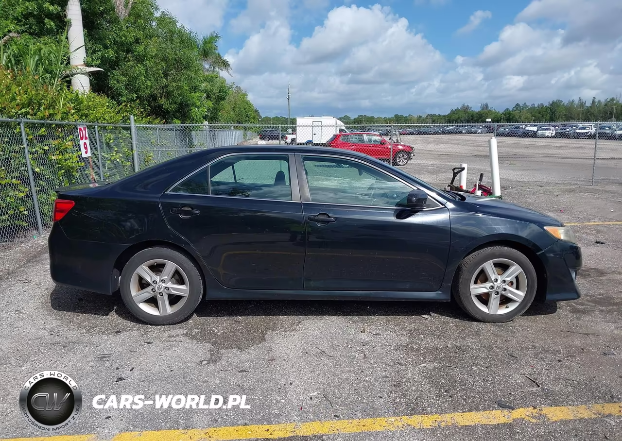 2014 Toyota Camry Se VIN:4T1BF1FK0EU375727 - 13